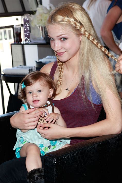 Kai Knapp Is Alexis Knapps Daughter with Ryan。